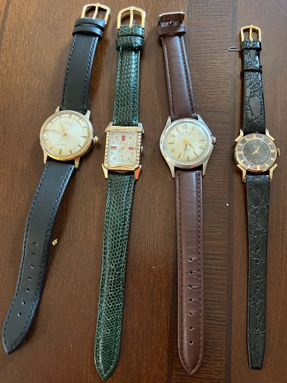 Vintage Men's Leather Strap Wristwatch - Black and Brown Options